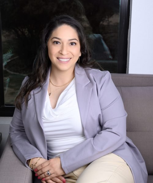 kassie couch headshot